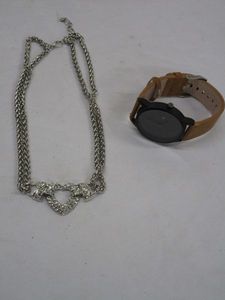 lot 582 image: HEART CHAIN NECKLACE AND WATCH&nbsp