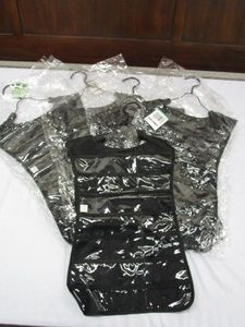lot 619 image: 5 NEW HANGING ACCESSORIES BAGS