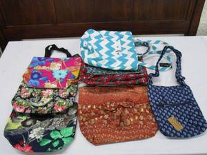 lot 625 image: NEW PURSES &amp TOTES