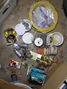 lot 609 image: MISCELANEOUS LOT ELECTRICAL PARTS, LIGHT FIXTURES, WIRE, LIGHT BULBS &amp MORE