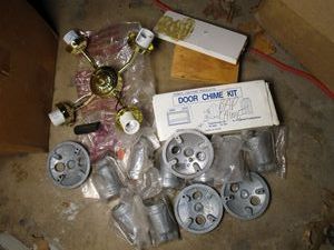 lot 612 image: NEW LIGHT FIXTURE, PARTS, DOOR CHIME