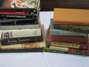lot 636 image: VARIETY OF BOOKS &amp GENRES INCL. HORROR SUCH AS THE EXORCIST &amp IN SEARCH OF FRANKENSTEIN, SOME FIRST EDITIONS, SOME SIGNED BY AUTHOR