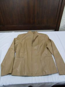 lot 647 image: WOMENS LEATHER COLE HANN JACKET