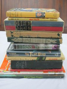 lot 667 image: LOT OF CHILDRENS BOOKS DATING FROM 1927-2011, INCL BOOKS SUCH AS STEAM SHOVEL, 1948 JUNGLE BOOK VOL 1 &amp 2, 1965 ALICE THROUGH THE LOOKING GLASS SERIES, 1957 OLD YELLER &amp MORE