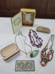 lot 682 image: FENTON HAND PAINTED GLASS DUCK, NEW JEWELRY, GLASSES CASES, BOOK STASH BOX