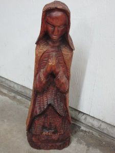 lot 686 image: UNIQUE HAND CARVED WOOD STATUE
