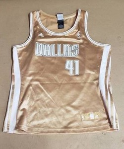 lot 17 image: Womens adidas Gold Dirk Nowitzki Jersey - Size Large
