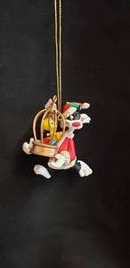 lot 128 image: Warner Bros Sylvester the Cat Christmas Ornament