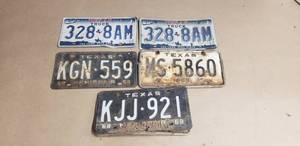lot 185 image: Lot of Texas License Plates