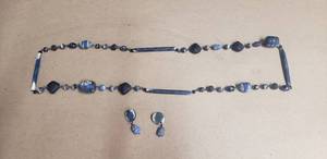 lot 197 image: Native American Wood and Stone Necklace and Earrings