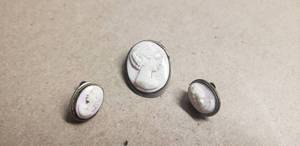 lot 203 image: Antique Shell Cameo Brooch and Earrings in Sterling Silver Settings