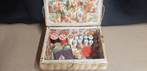lot 204 image: Dritz Sewing Box with Supplies