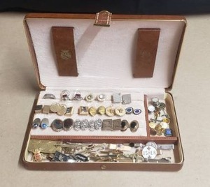 lot 210 image: Box of Cufflinks, Tie Clips, and Other Accessories