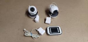 lot 261 image: Motorola MBP41BU Baby Monitor Set