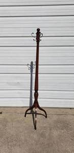 lot 286 image: Coat Rack
