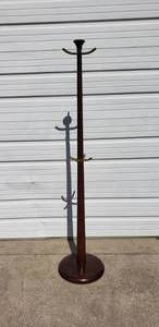 lot 287 image: Coat Rack