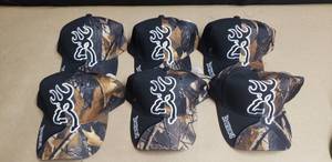 lot 87 image: Lot of 6 NEW Browning Camo Adjustable Hats