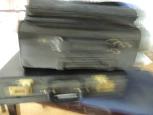 lot 167 image: Briefcase and rolling computer case