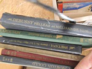 lot 173 image: Record albums classical