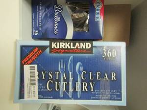 lot 244 image: Kirkland plastic knives, diamond plastic wear full sets and Dixie straws