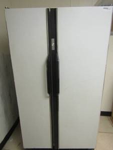 lot 248 image: Amana 25 fridgefreezer great condition works well