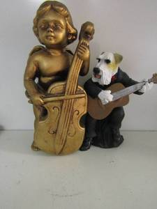 lot 264 image: 10 angel playing violin and 6 dog playing guitar