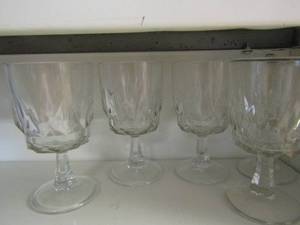 lot 267 image: 5 short stem champagne glasses