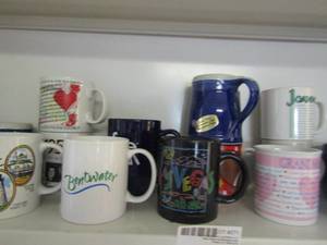 lot 271 image: Assorted coffee cups