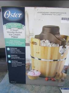 lot 284 image: 4 qt. wooden bucket ice-cream maker