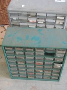 lot 189 image: 2 organizing plastic drawer sets 18x6x14 and metal 15x14x6 plus contents ( nuts, bolts, nails, screws)