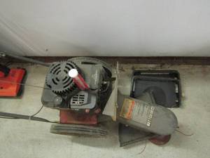 lot 372 image: Swisher trimmax lawn care model ST60022DXQ