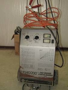 lot 3 image: Schumacher H903 Fast chargerstarter Charger battery testing system 21040200 AMP variables