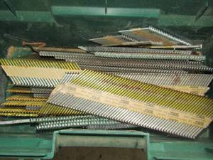 lot 193 image: 2 toolboxes with nail gun nails