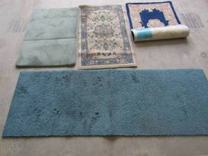 lot 20 image: 3 rugs 3x2and 1 runner 70x24