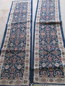 lot 21 image: 2 matching carpet runners 90x24