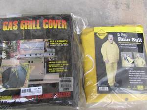 lot 40 image: Western Safety 2 piece raincoat plus gas grill cover 68x21x42