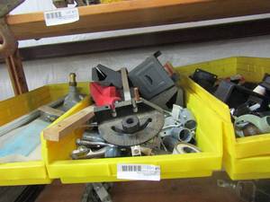 lot 58 image: 22 drawer slides plus various other items