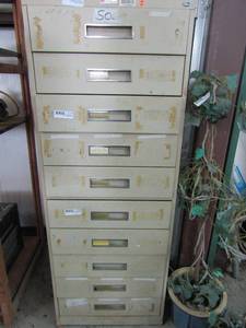 lot 84 image: Bruss Bassett 10 drawer metal tool organizer 5tall 28x21