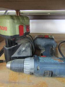 lot 71 image: Skill 38 drill 6225, Bosch 3960K drill with 24V battery plus charger and extra battery