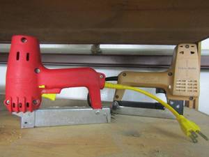 lot 70 image: Swing line nail gun plus arrowbrand stapler #ET-50