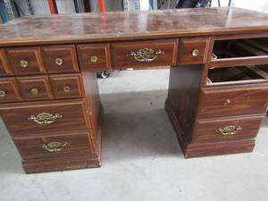 lot 133 image: 7 drawer desk missing 2 drawers 54 lx 30T 24d