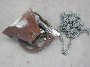 lot 404 image: CHAIN HOIST