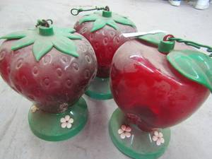 lot 406 image: HUMMINGBIRD FEEDERS X 3