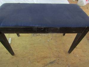 lot 428 image: WOODEN PIANO BENCH - BLUE PADDING W STORAGE