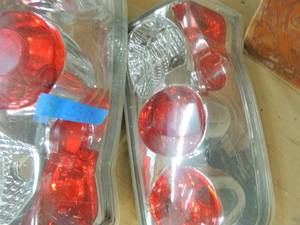 lot 433 image: GME REAR LIGHTS ASSEMBLY .KS GM270
