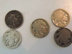 lot 32 image: BUFFALO NICKLES 1920, 1926. 3 W NO DATES