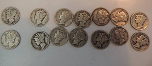lot 37 image: MERCURY DIMES  1940S QTY 14