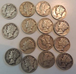 lot 44 image: MERCURY DIMES  1940S QTY 14