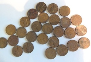 lot 61 image: Wheat Pennies qty.27