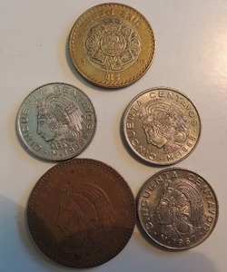 lot 64 image: Cincuenta Centavo 1967, 1968,1969 (50 cent)